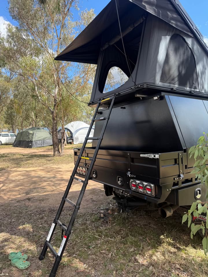 STAFFORD INDUSTRIAL ROOF TOP TENT