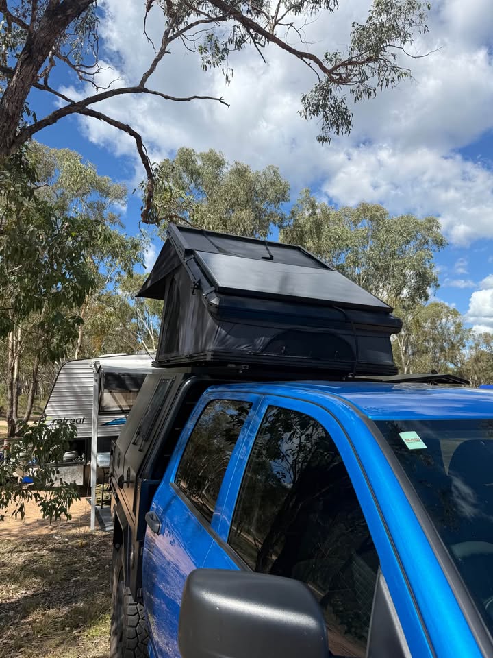 STAFFORD INDUSTRIAL ROOF TOP TENT
